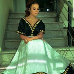 Meet your Posher, Samrawit